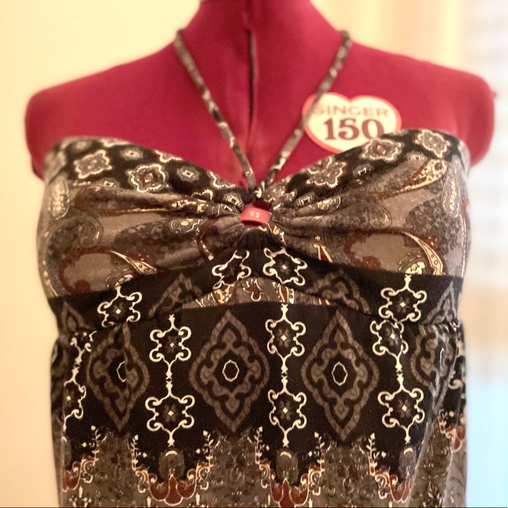 Halter Top - Picture 4 of 4